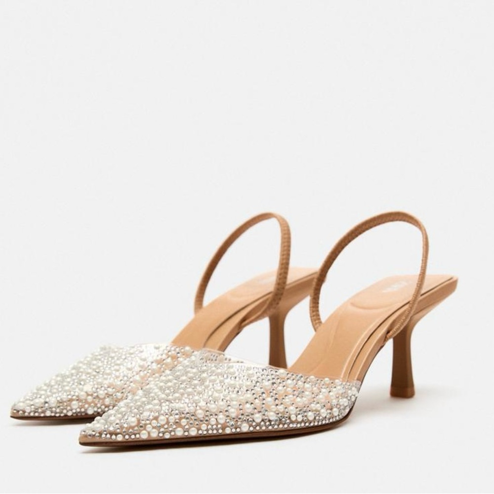PEARL HEELED